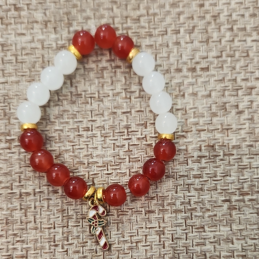 Elegant Red and White Beaded Bracelet with Gold Accents